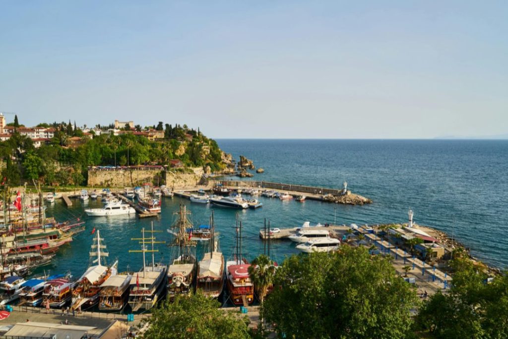 The Best Destinations to Visit During Shoulder Season, According to a Travel Agent